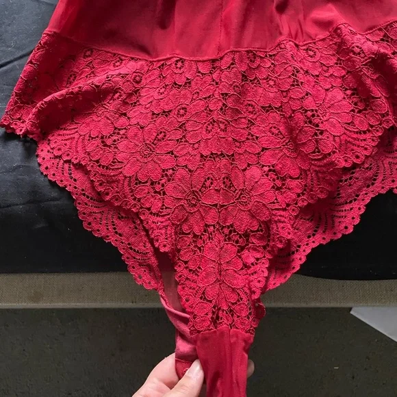 BRAS N THINGS - PLUS LACE BODYSUIT - Picture 2 of 5